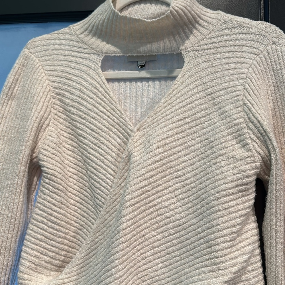 Sweater - Picture 2 of 3